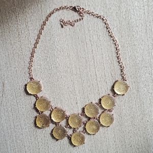 🔥2/$10🆕️ gold statement necklace